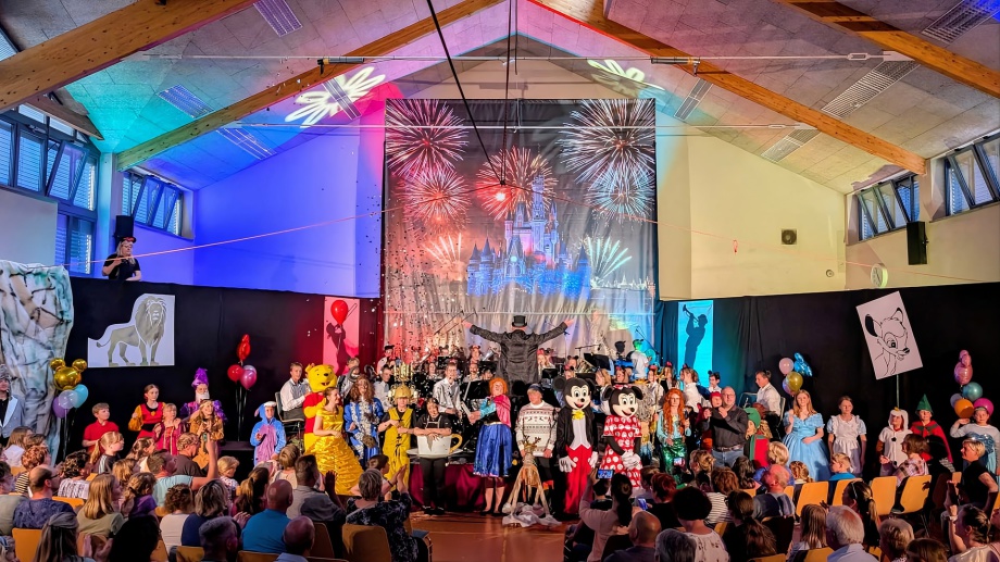 Junge Musiker im Jugendblasorchester Sebnitz bei eigenem Konzert Filmmusik Live Act in Concert