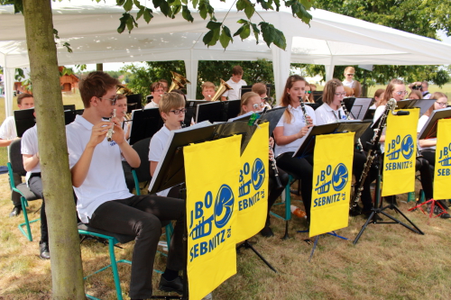 Jugendblasorchester Sebnitz spielt moderne Blasmusik auf einer Veranstaltung