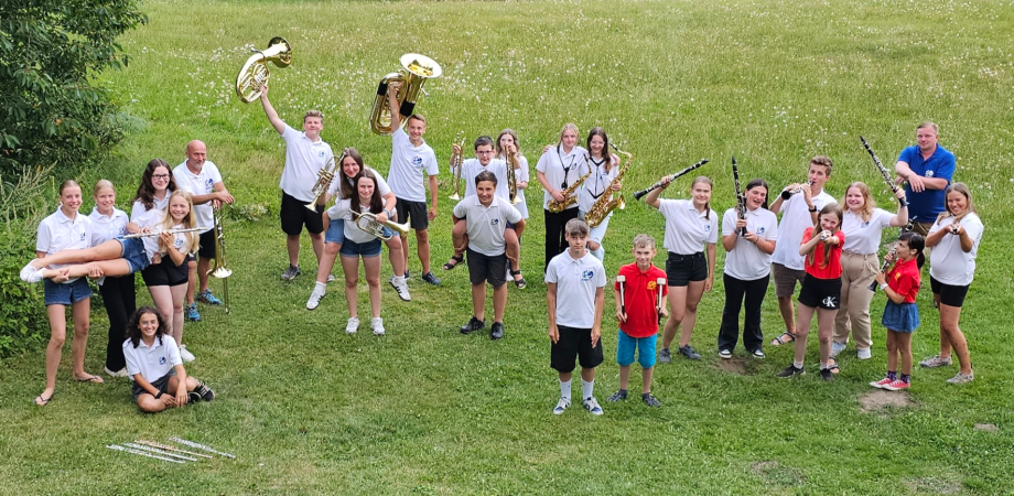 Gruppenbild JBO Sebnitz mit Sven Häntzschel
